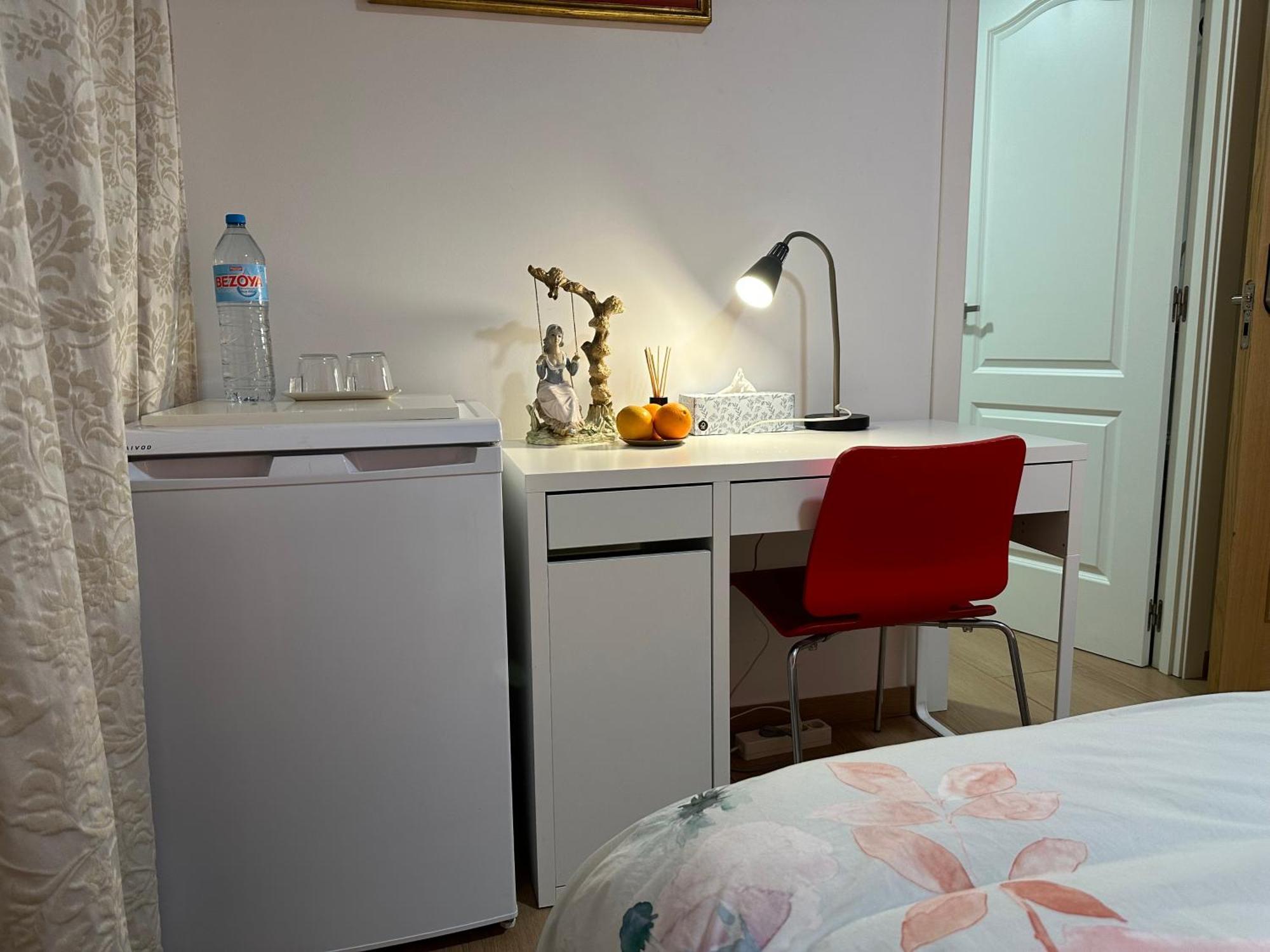 Mirador 2 Del Mercado - Con Bano Privado En El Centro De La Ciudad Vella Homestay *